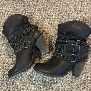 Not Rated Black boots with straps/studs Size 8.5